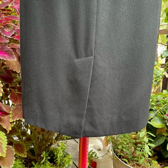 Liz Claiborne Classics Perfect Little Black Dress - Picture 8 of 8